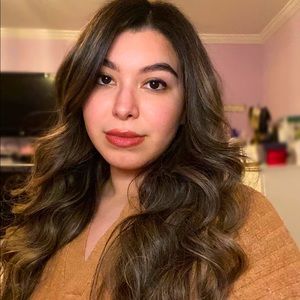 Meet your Posher, Janelle